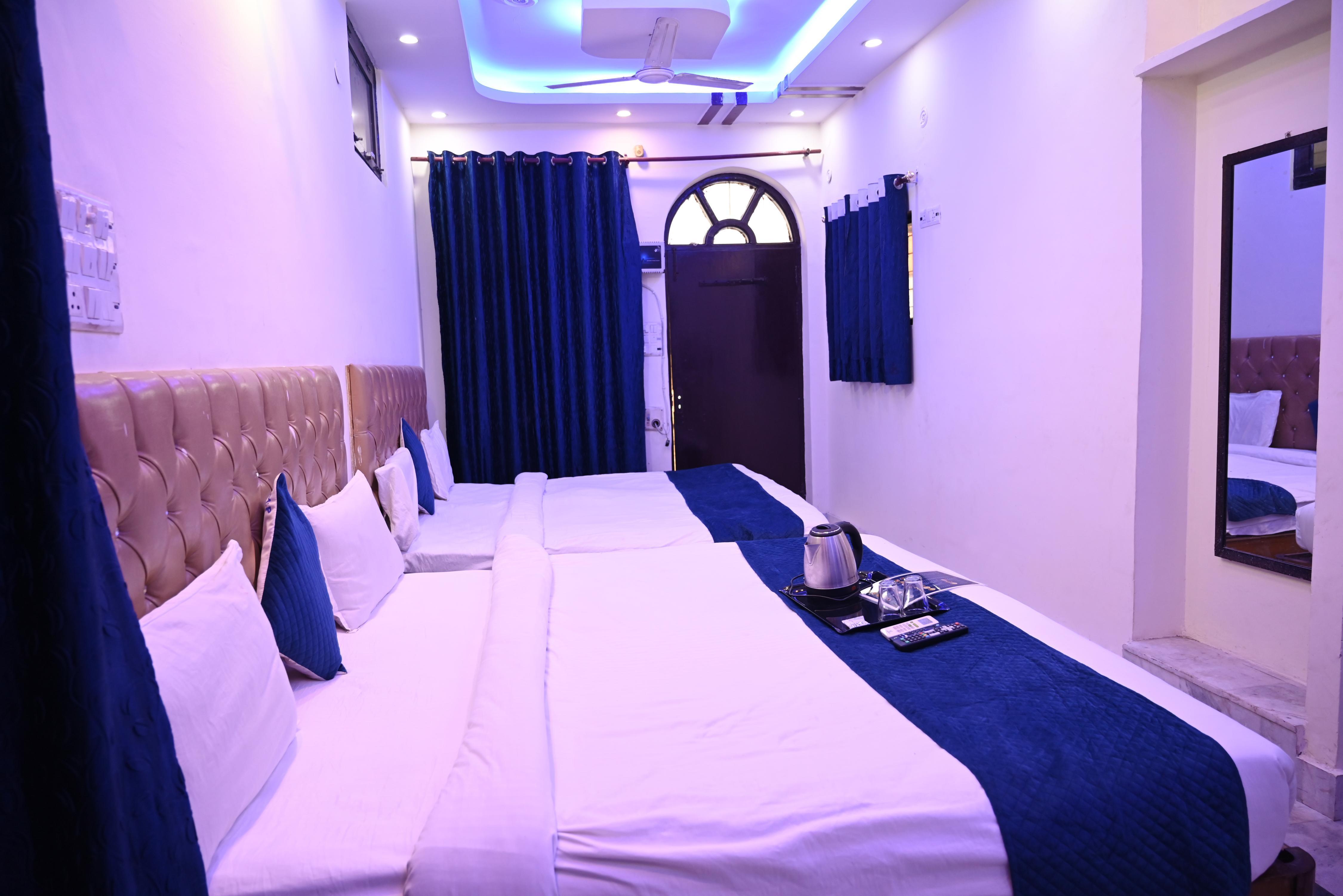 Moon Palace Hotel - Tap to explore photos