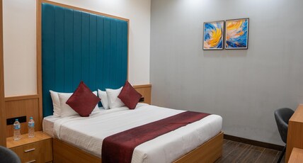 Pravasa Stay Near Luv Kush Square Room Type - Superior Room