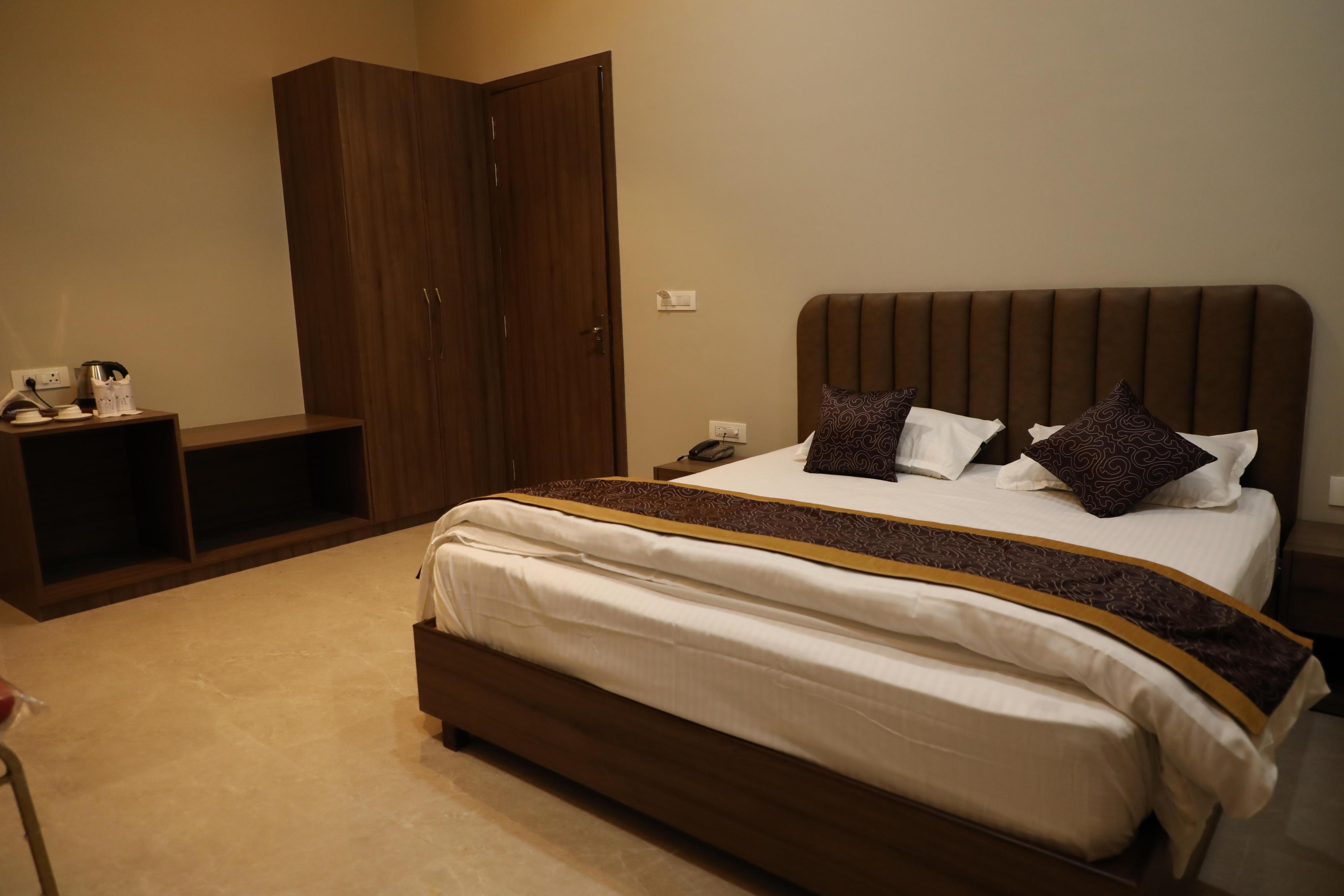 The Diamond Hotel & Banquet Room Type - super deluxe room