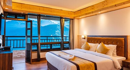 The Golden Retreat Room Type - Premium Room