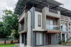 Alaya Stays 3 BHK with Pool near Khandala Hills | Imperial Serenia