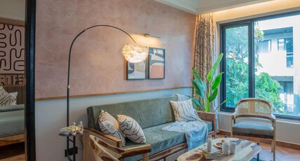 Solace Roots - Arjun Marg | Golf Course Road Room Type - 1 BHK Room with Bath Tub