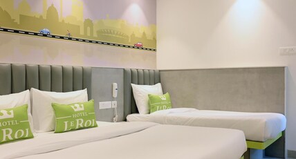 Le Roi Express @ Karol Bagh Room Type - Family Room