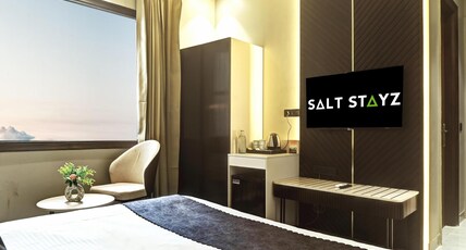 Saltstayz Select - Pitampura Room Type - Deluxe Room