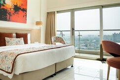 AR Suites KLJ Square