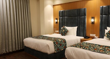 Hotel Blanco - 2mins Drive to Dal Lake Room Type - Family Suite Room AC