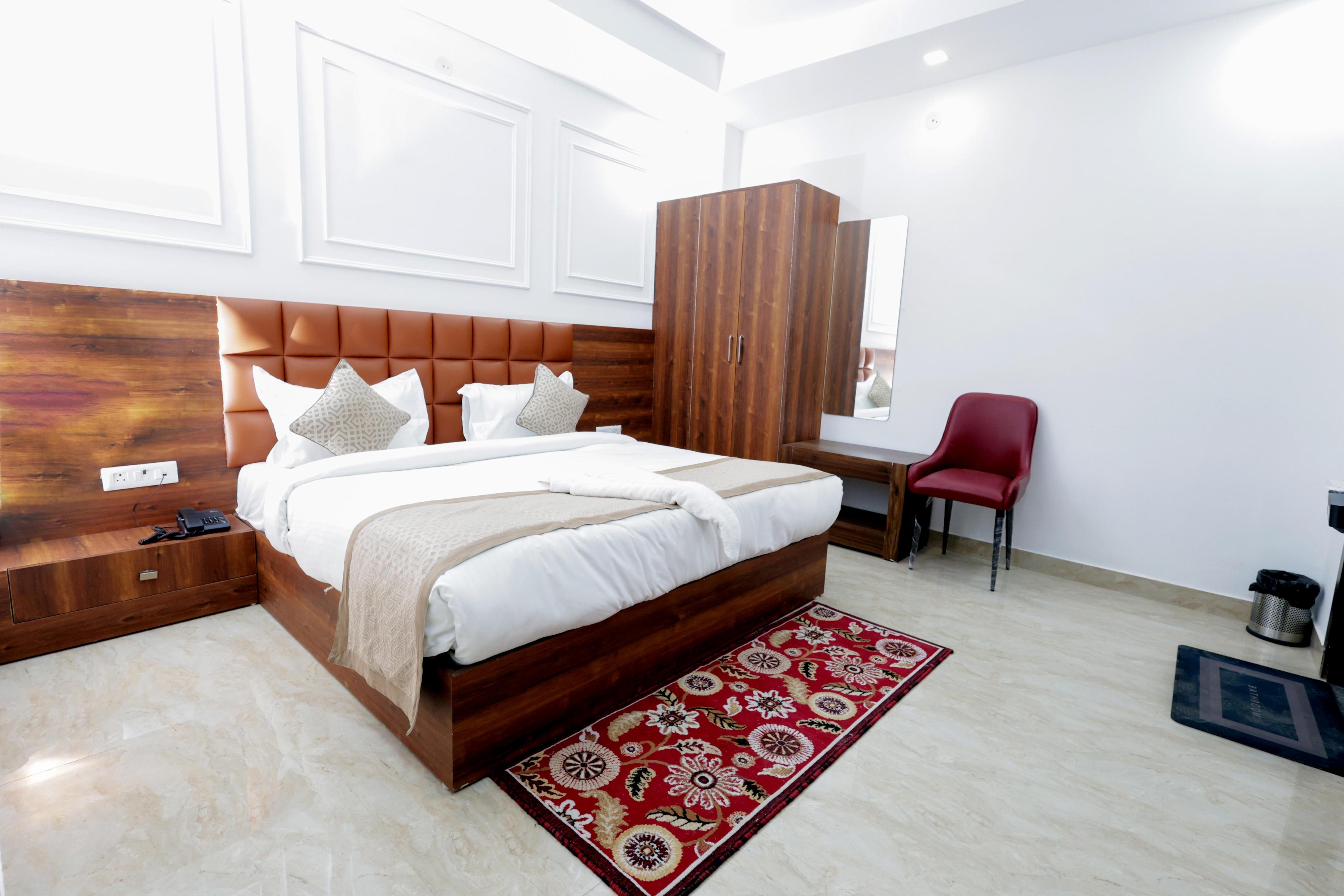 AMAYRA INN Vasundhara Room Type - Deluxe Room
