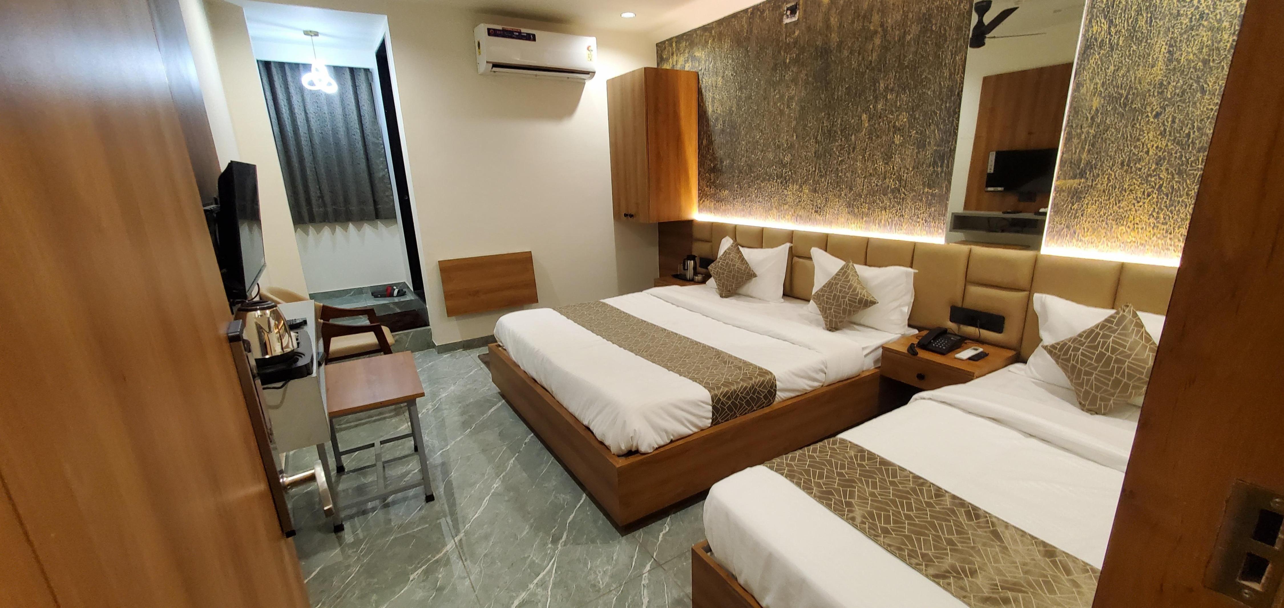 Hotel Niranta Room Type - Classic Room Triple
