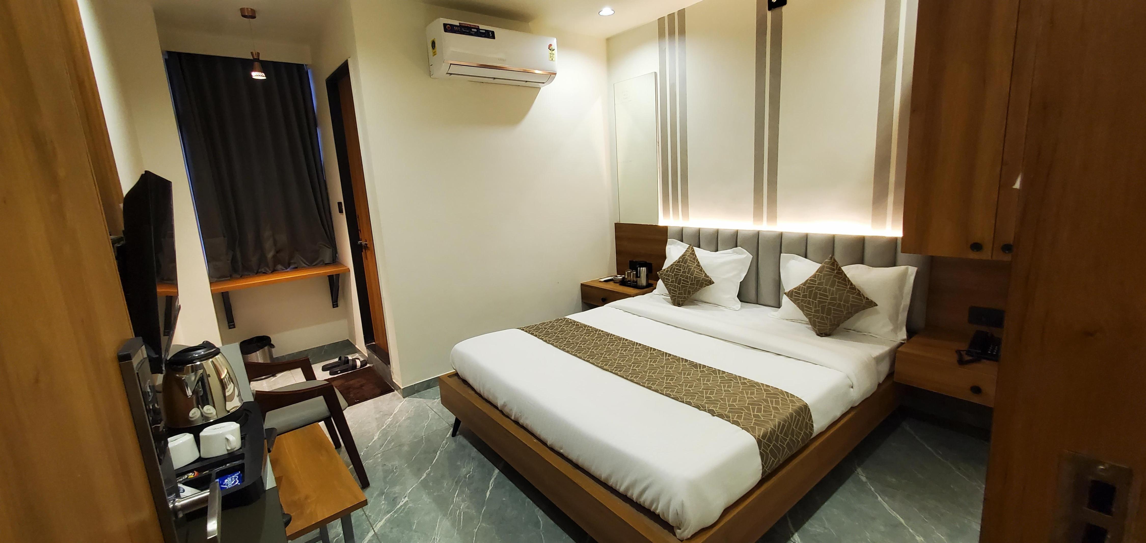 Hotel Niranta Room Type - Classic Room
