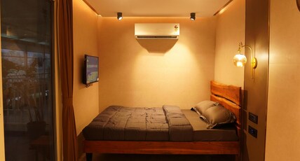 THE BOAT CLUB, KARJAT Room Type - River facing premium rooms with Balcony
