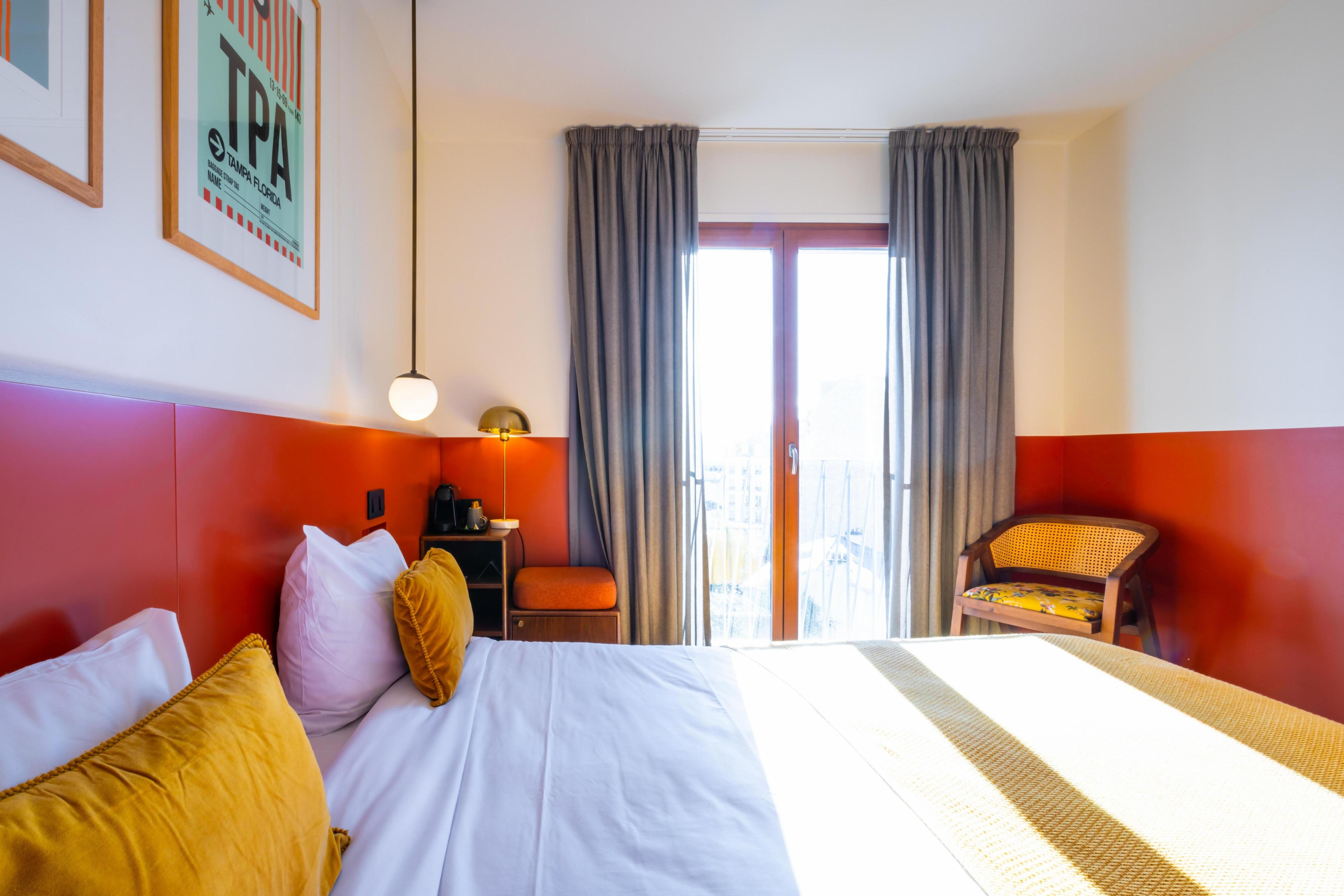 The People Paris Nation Room Type - Double or twin room with view of Paris The People Paris Nation Room Type - Double or twin room with view of Paris