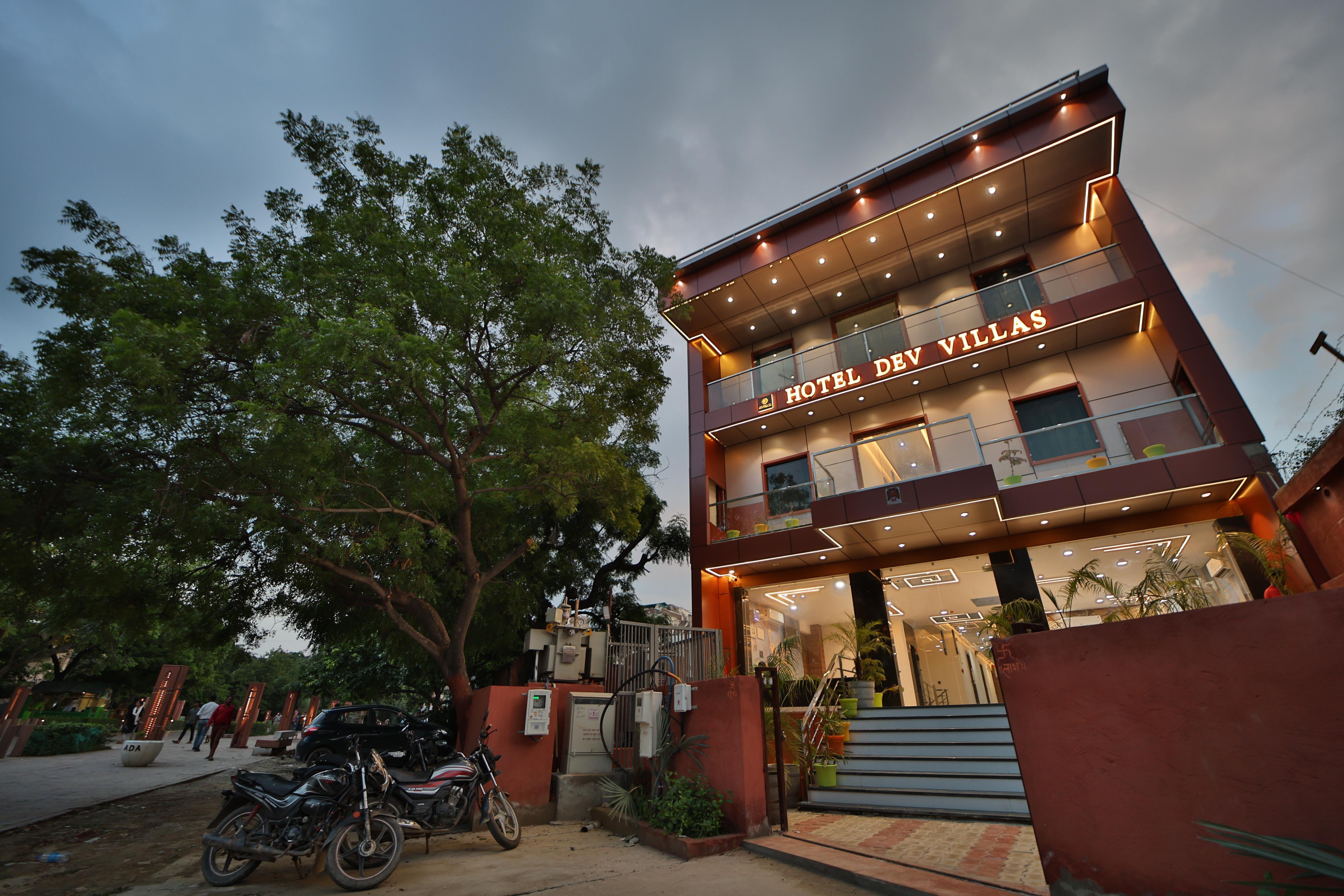 Hotel Dev Vilas
