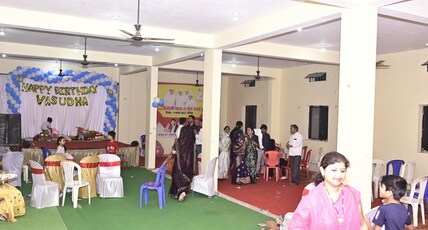 Resort Paras and marriage garden Room Type - Hall For Bus, Traveller 7974058045