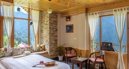 Zostel Shoja (Jibhi) Room Type - Deluxe Room (mountain view)