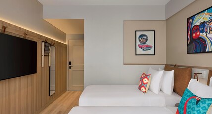 Moxy Mumbai Andheri West By Marriott Room Type - Moxy Twin