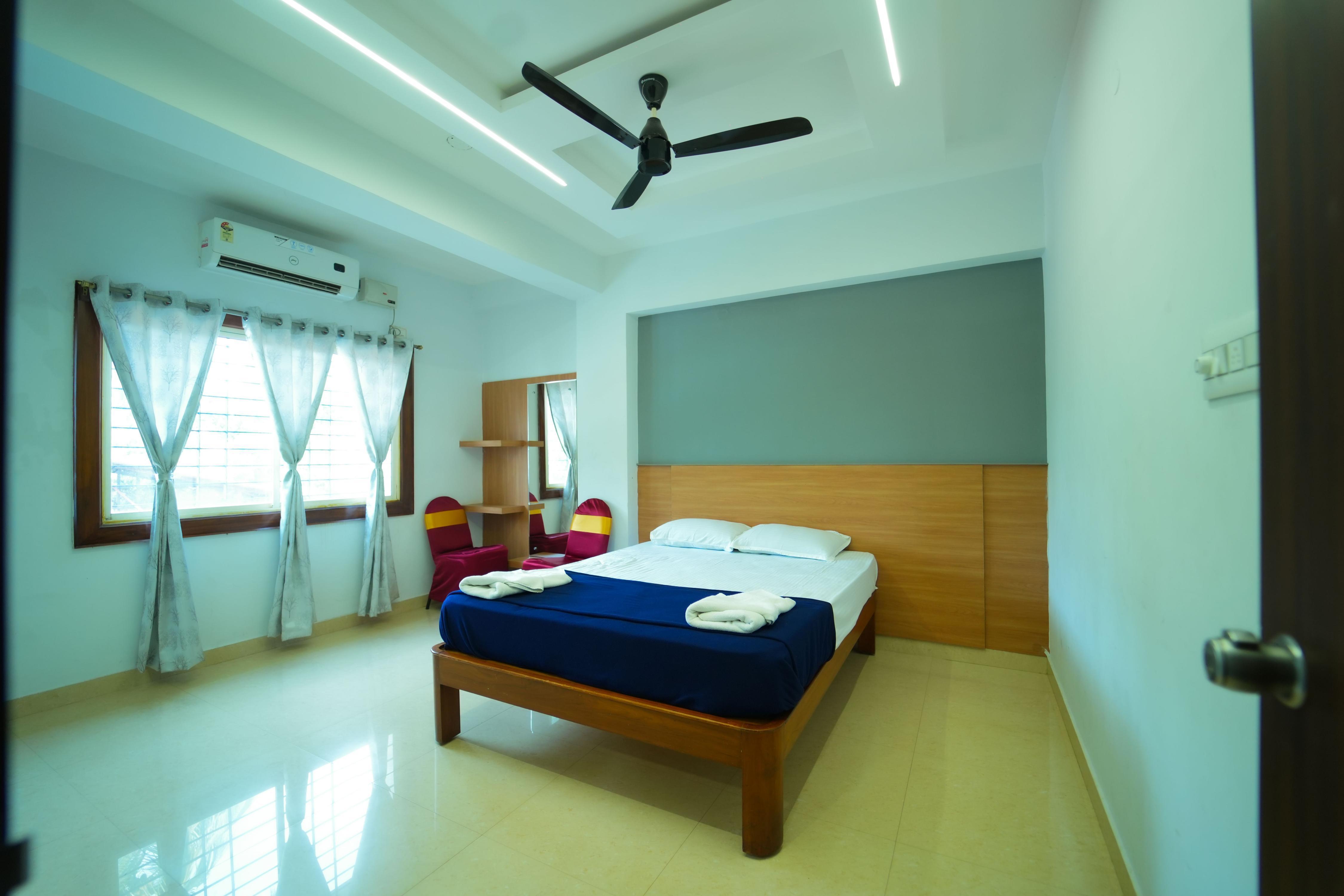 GLN RESIDENDY PURE VEG Room Type - DOUBLE BED