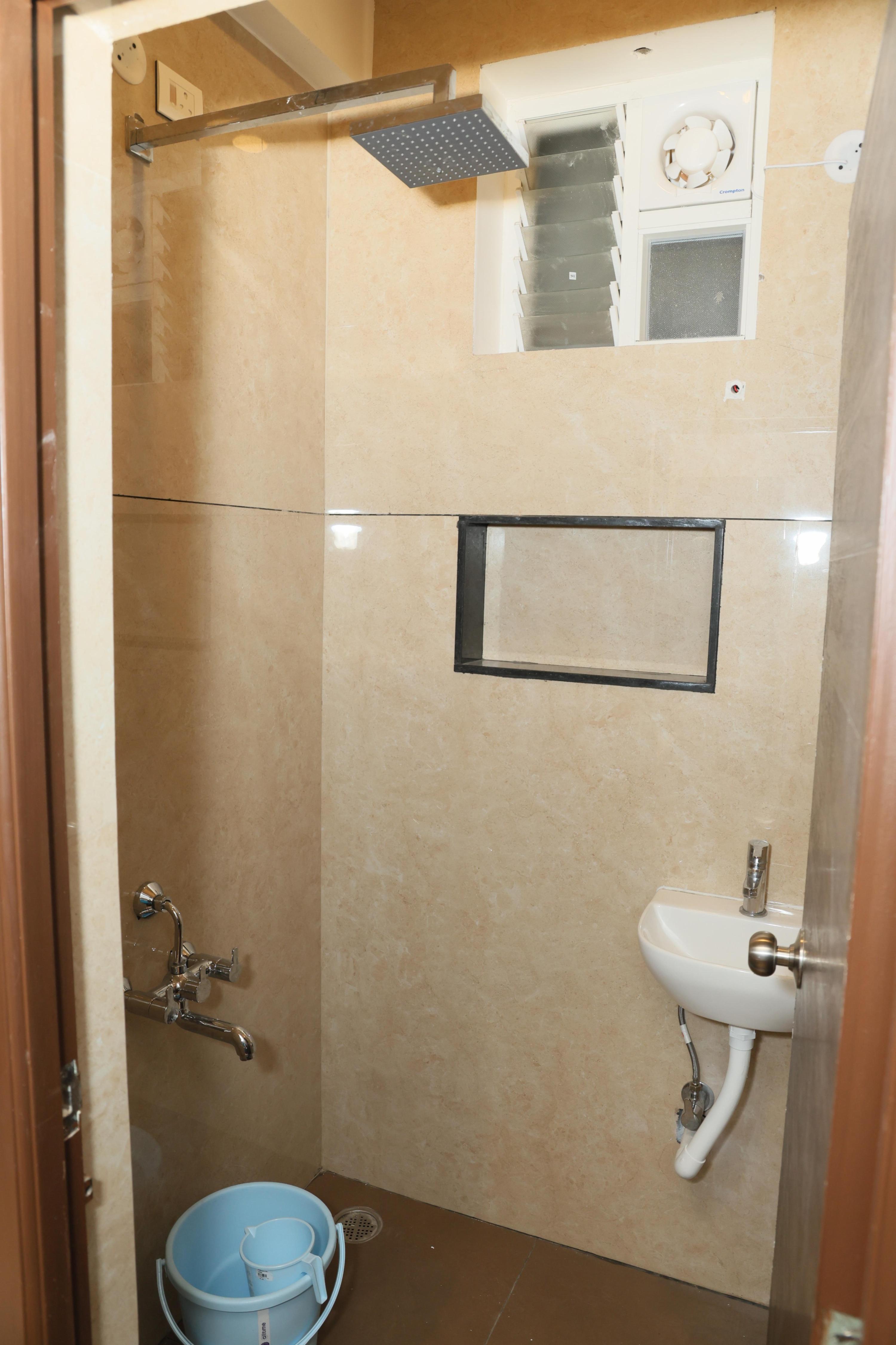Eagle Inn Stay Room Type - Family 4 Bed AC Room Eagle Inn Stay Room Type - Family 4 Bed AC Room