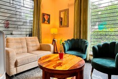 Peaceful Apartment 2BHK By Six Lane