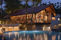 Sterling Lontano Waterfront Wayanad