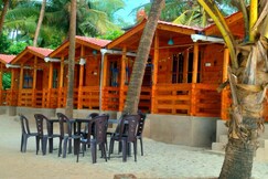 Aqua Delight Wooden Home Devbag