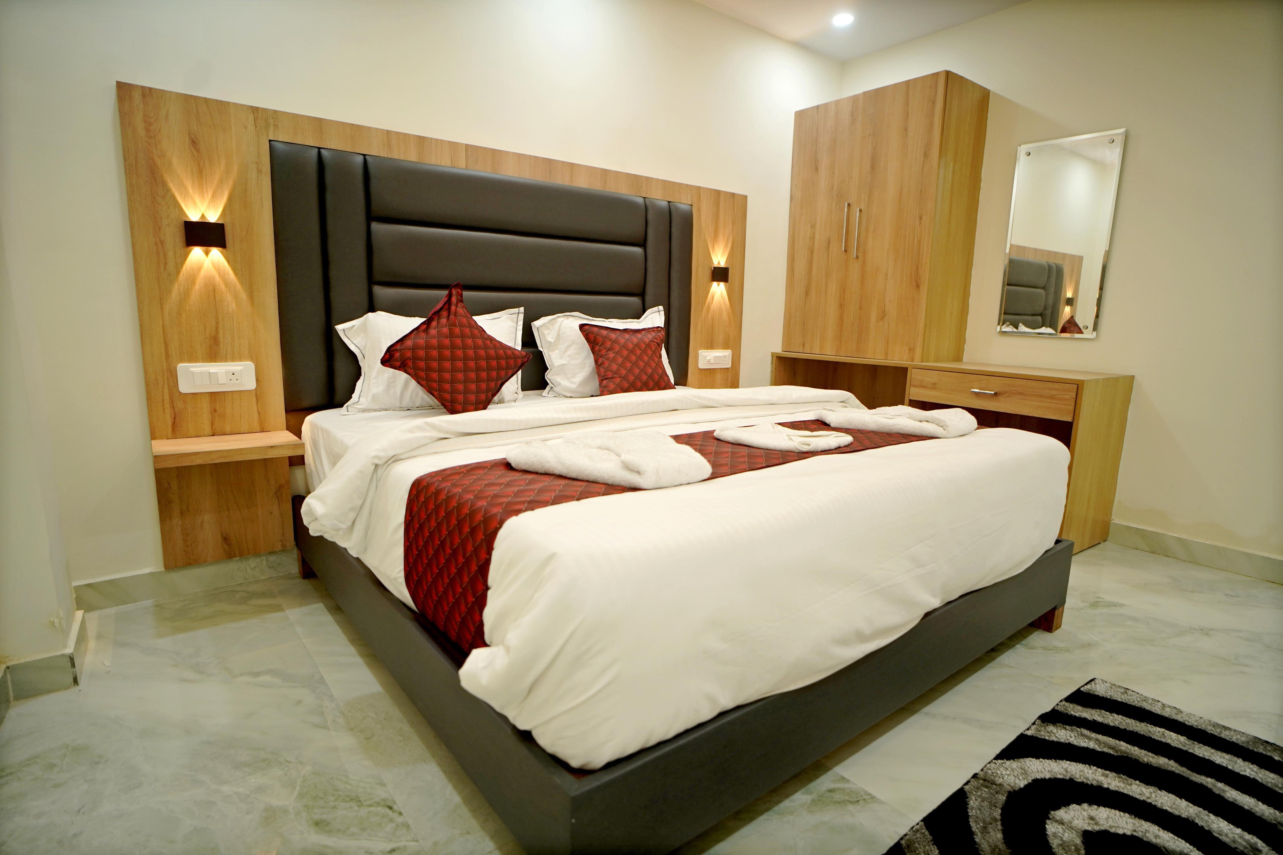 Hotel Rudra - Tap to explore photos