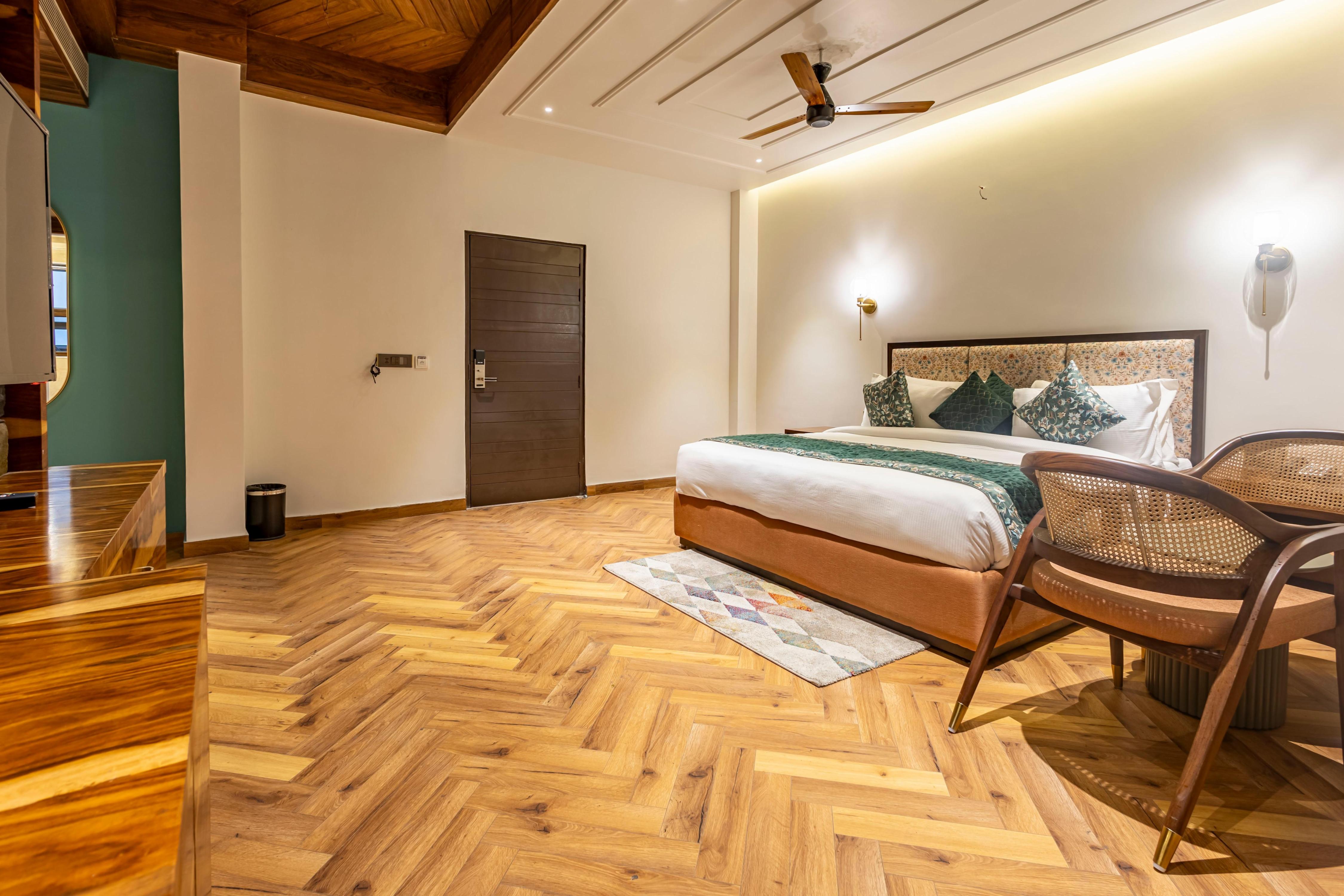 The Nathuli Manor | Pure Veg Stay | Near Mall Road with Free Parking & Shuttle - Tap to explore photos