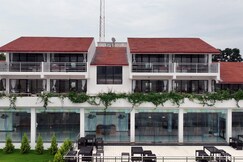 Paciano Riverside Resort