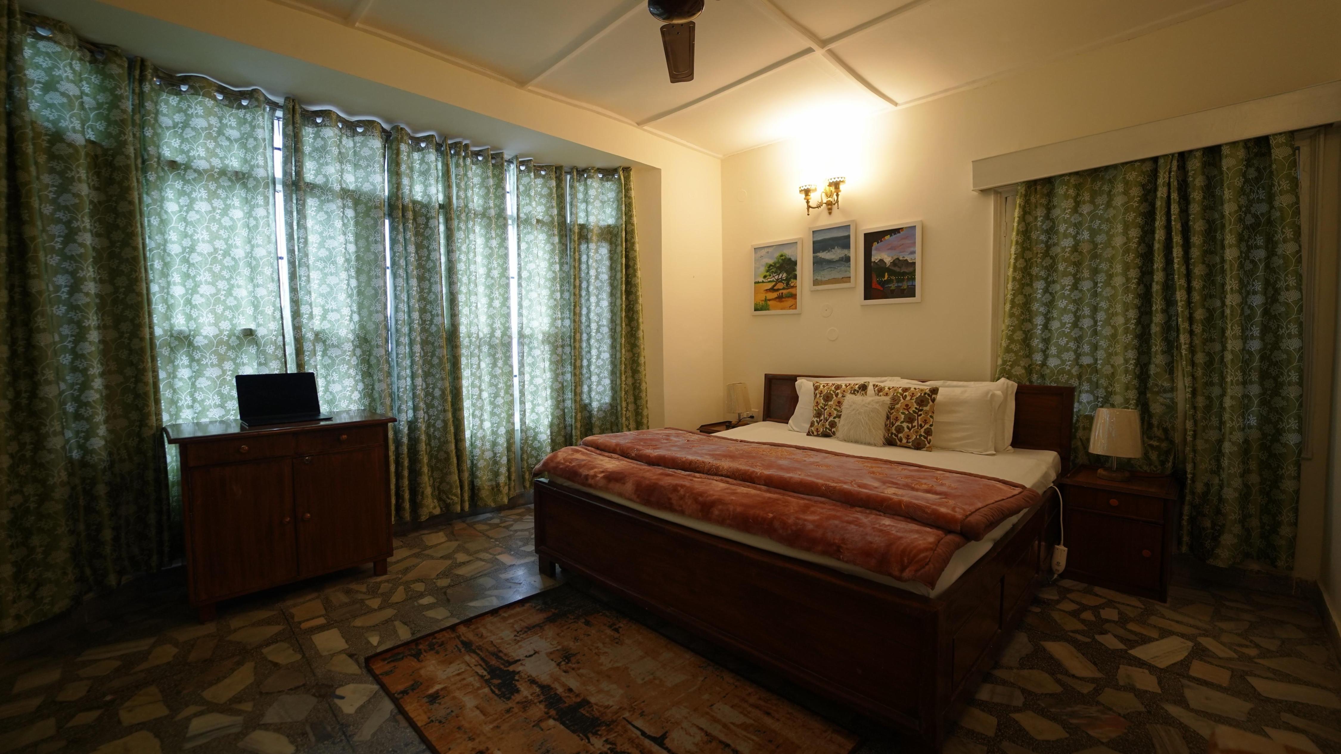 Heidi villa - Tap to explore photos