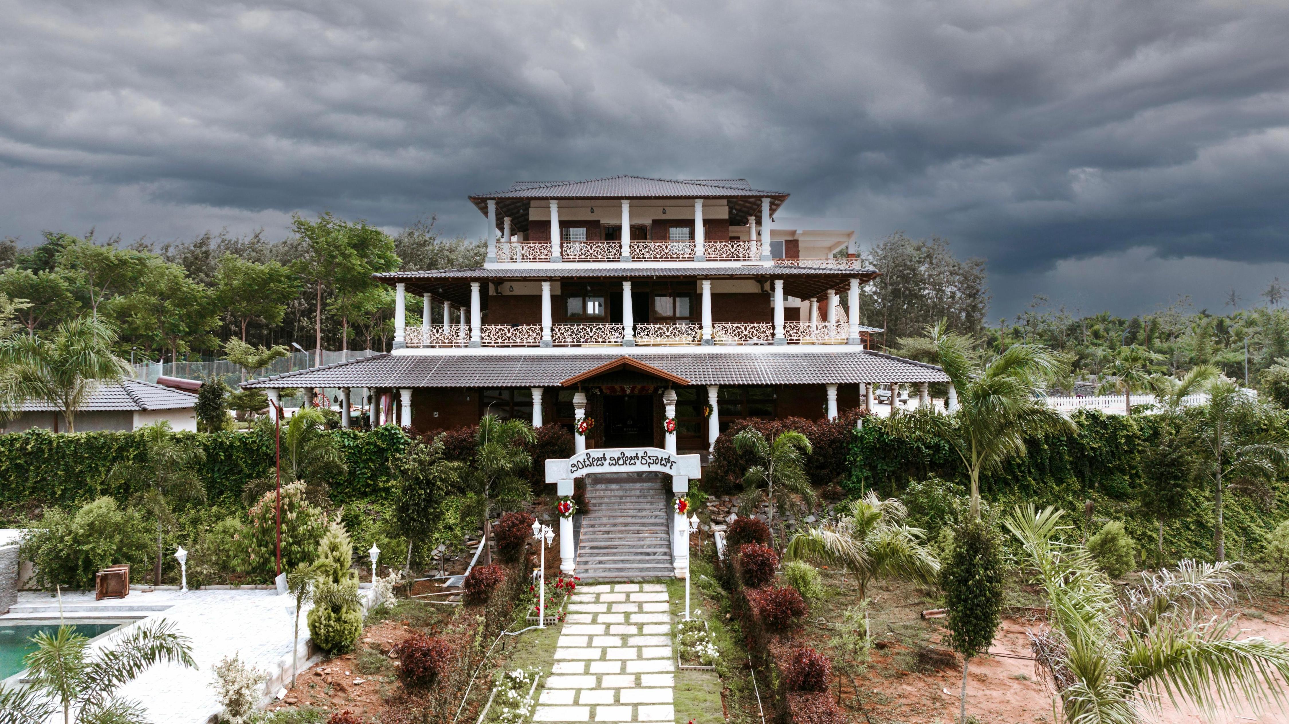 Vintage Trails By Ilara