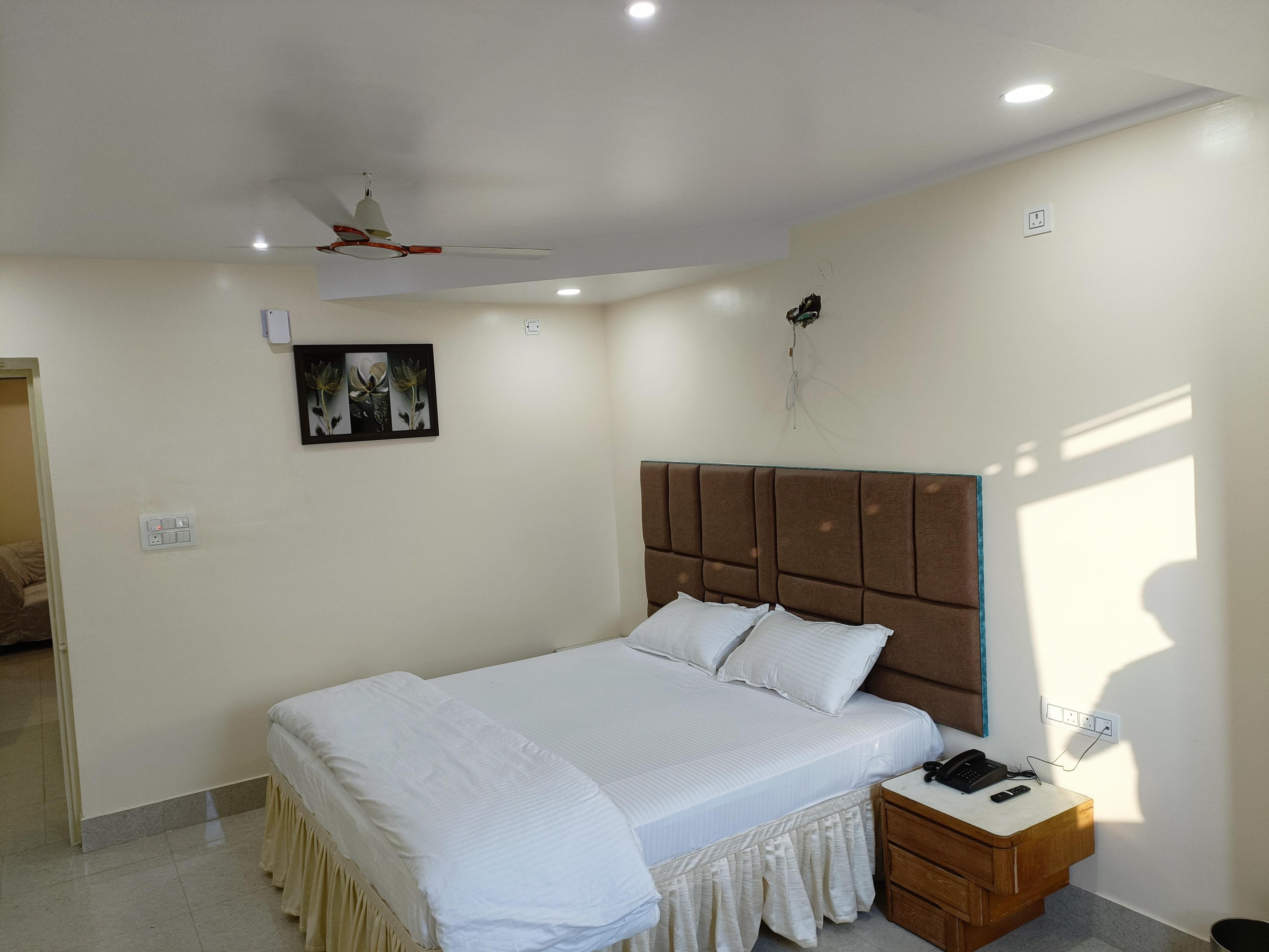 THE BLUE INN - Tap to explore photos