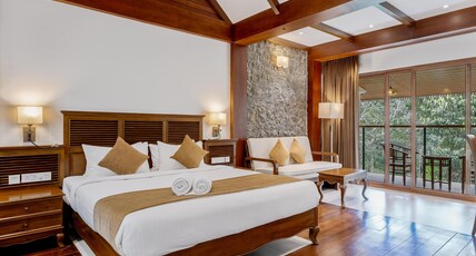 Le Montfort Resort Room Type - Regal Enclave -Jacuzzi Room With Balcony