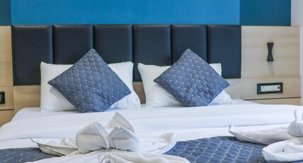 THE EXECUTIVE INN Room Type - Super Deluxe