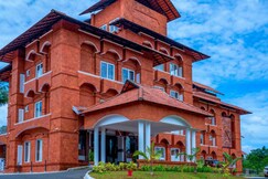 KUMBANAD HERITAGE HOTEL