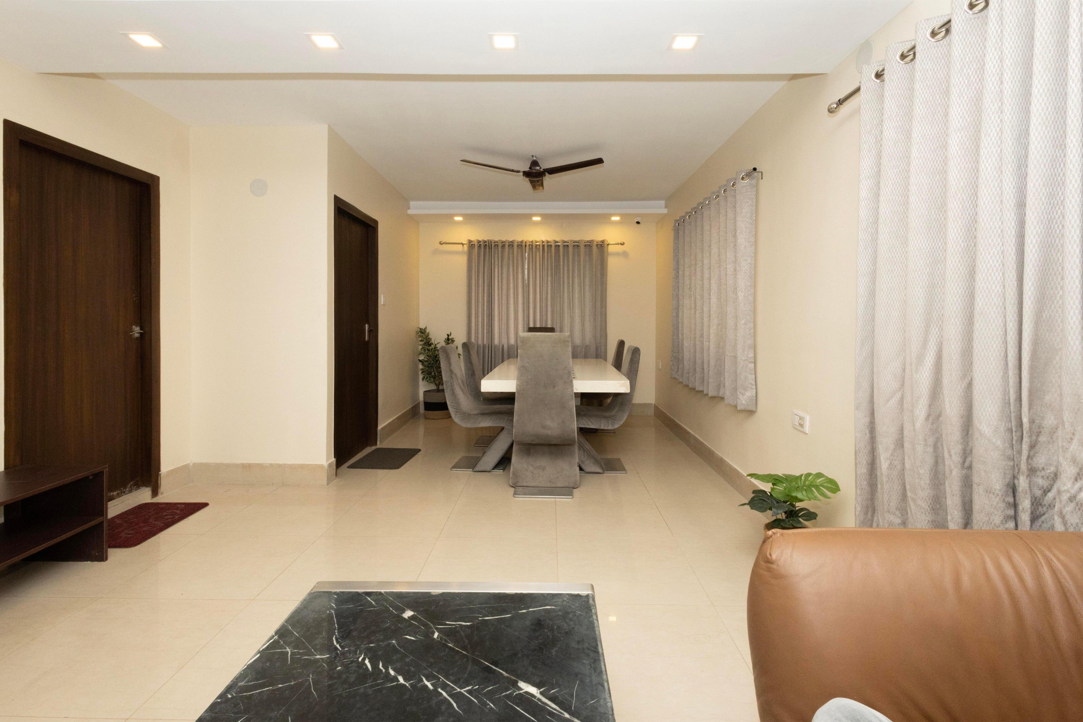 2BHK Comfort Hub Near Gariahat & Golpark - Tap to explore photos
