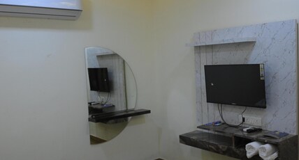 MUDRA VILLA & RESORT Room Type - Pool View Couple Room (2 Person) With Balcony MUDRA VILLA & RESORT Room Type - Pool View Couple Room (2 Person) With Balcony