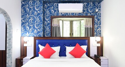 Starlight Guest House (1 minute from Acropolis mall) Room Type - 101