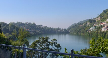 Kiran lake paradise -Lake facing Room Type - Lake View Room