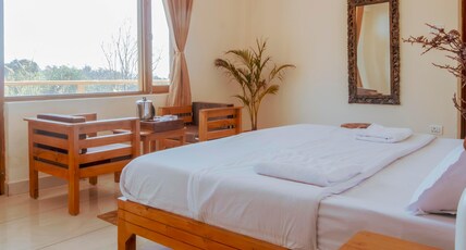 Dormigo Hostel Bir Biling Room Type - Deluxe Private Room With balcony