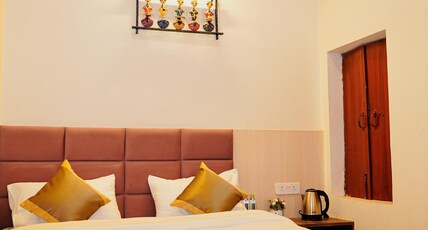 River Town Stay | Near Ghats Room Type - Deluxe AC | Attached Washroom