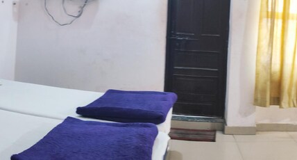 Hotel Shakti Room Type - Four Bedroom - AC