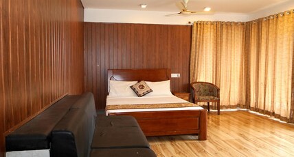 Honey Comb Room Type - Executive Room with Balcony