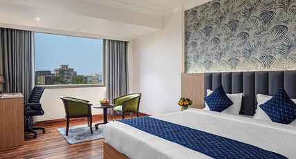 Sinclairs Udaipur Room Type - Premier room