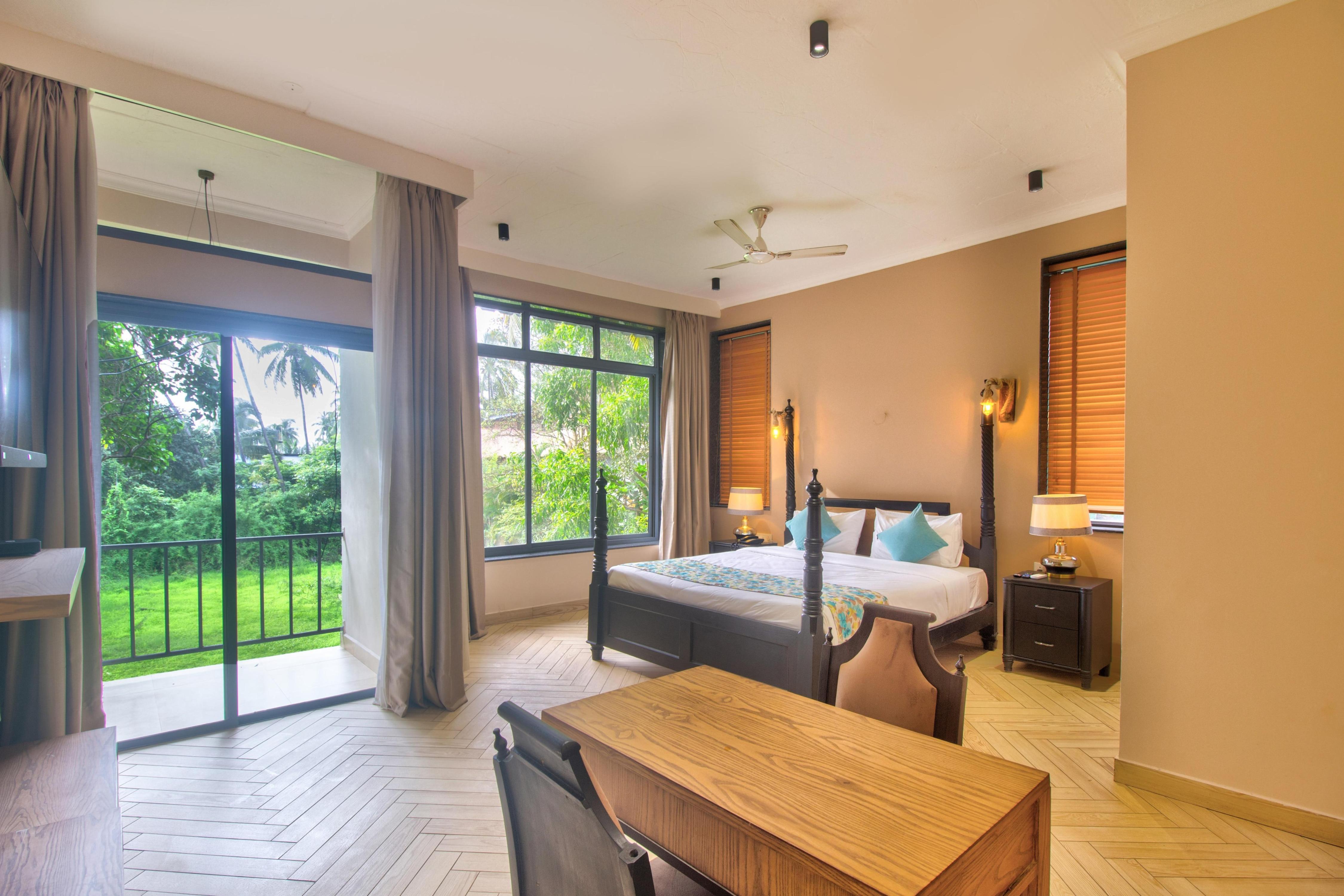 Tamara Luxury in Morjim - Tap to explore photos