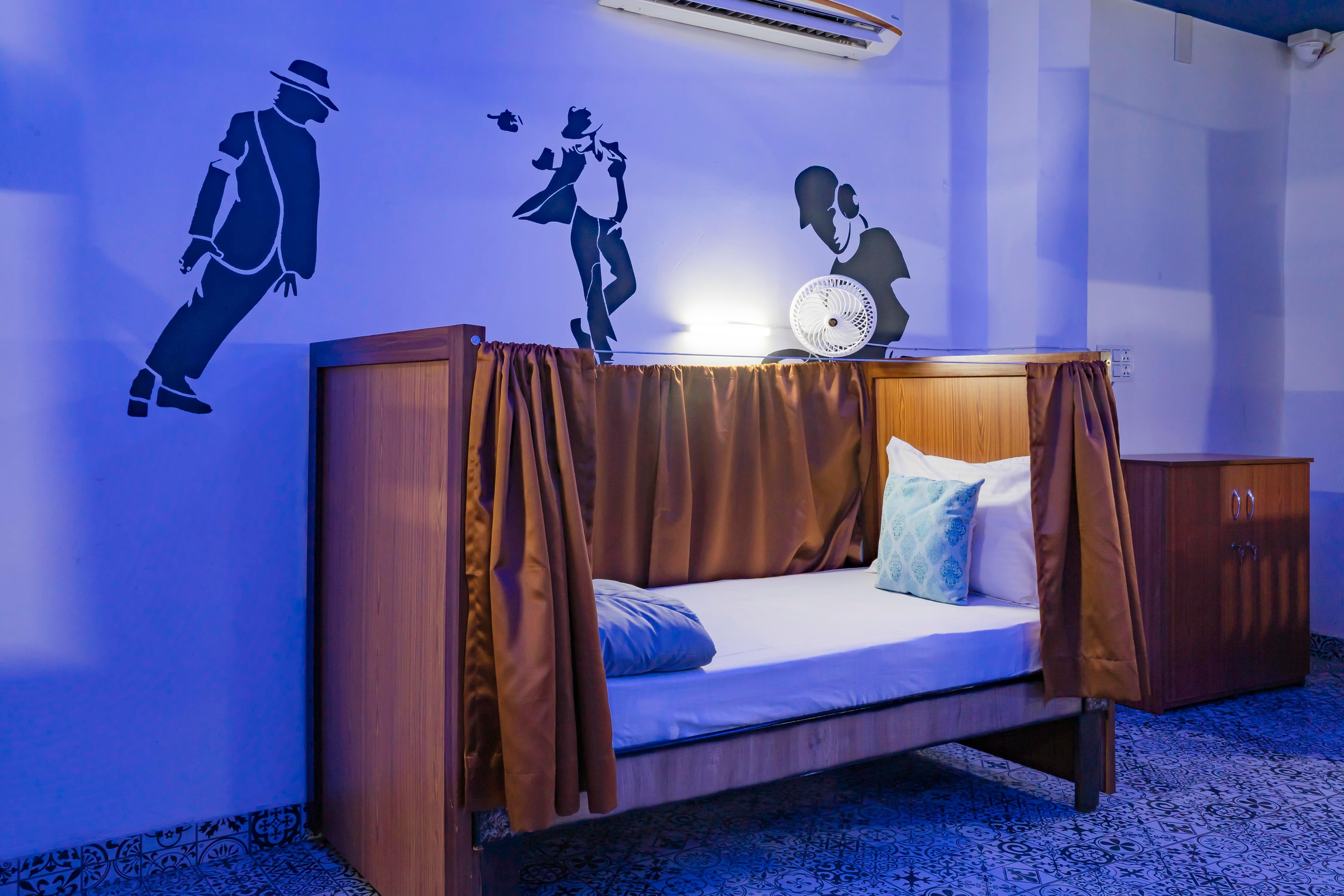 Footprint Luxe Udaipur- A Boutique Hostel Near Lake Pichola - Tap to explore photos