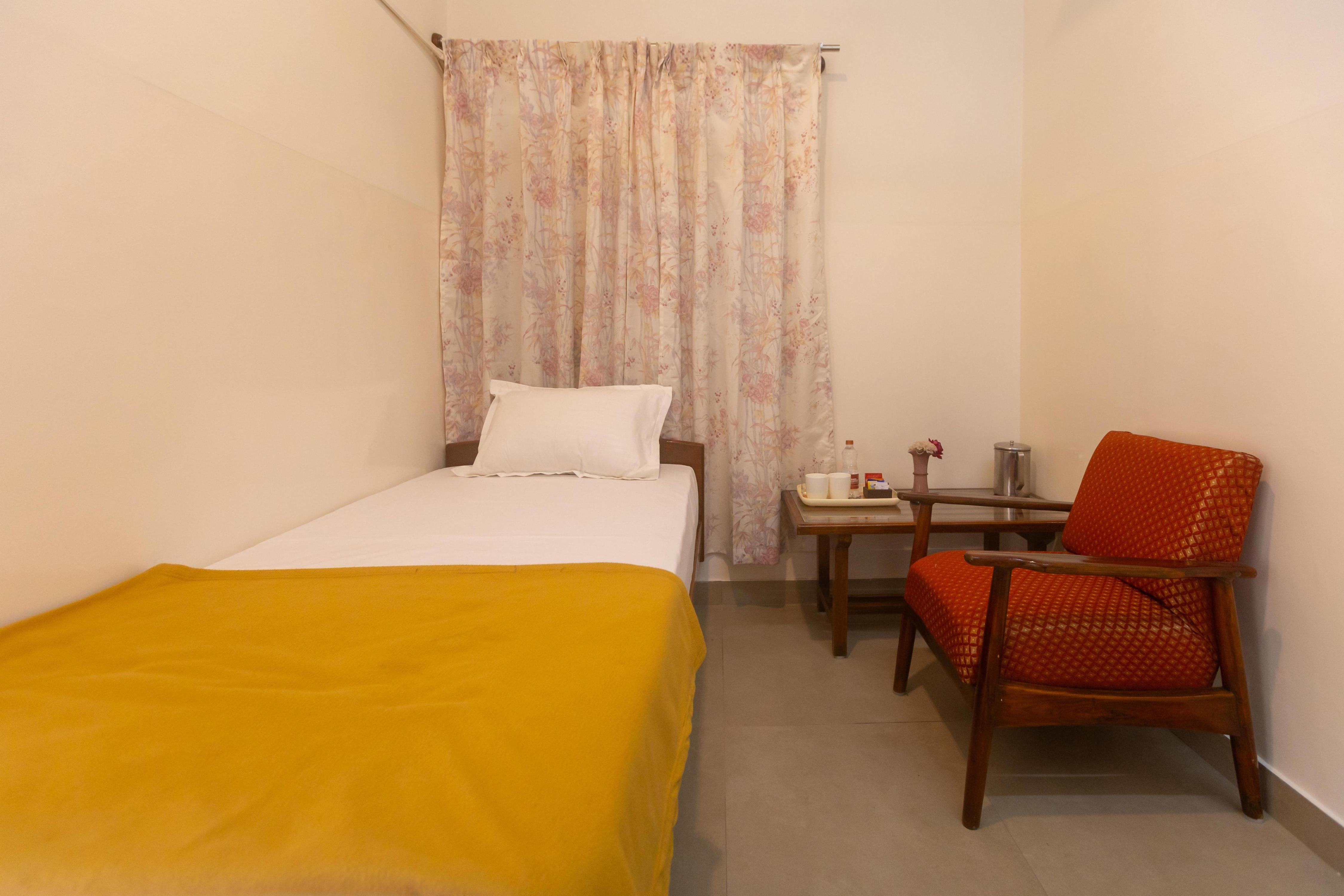 Sri Ramakrishna Hotel - Tap to explore photos