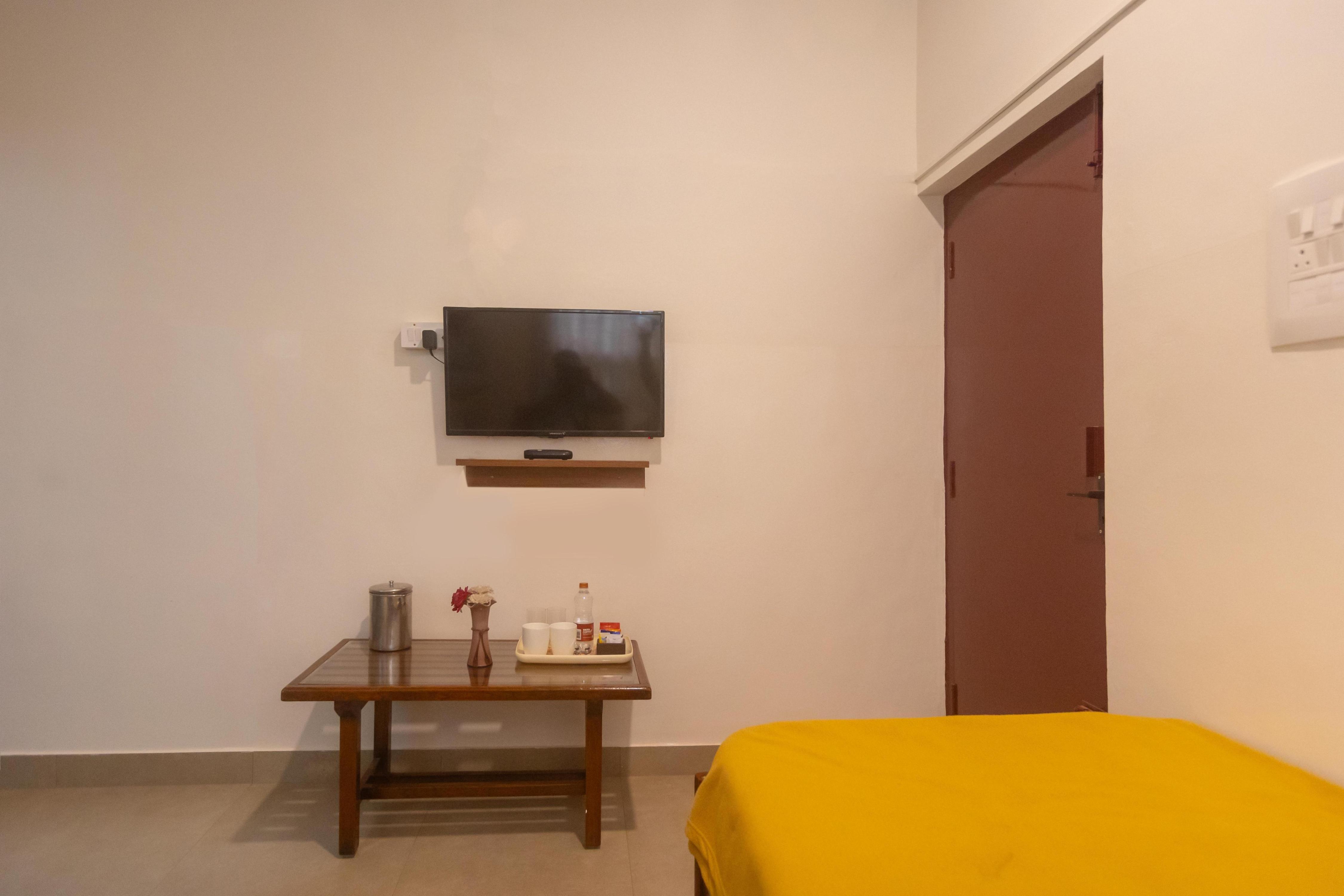 Sri Ramakrishna Hotel - Tap to explore photos