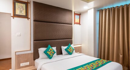 Treebo Kamal Regency, 100 Meters From Bhopal Junction Railway Station Room Type - Superior Room
