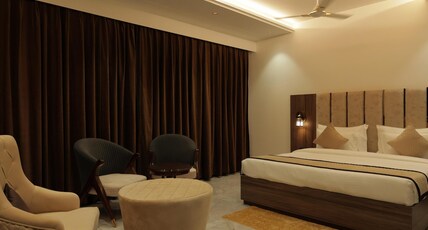 SNJ Taj Grand Room Type - Executive Room