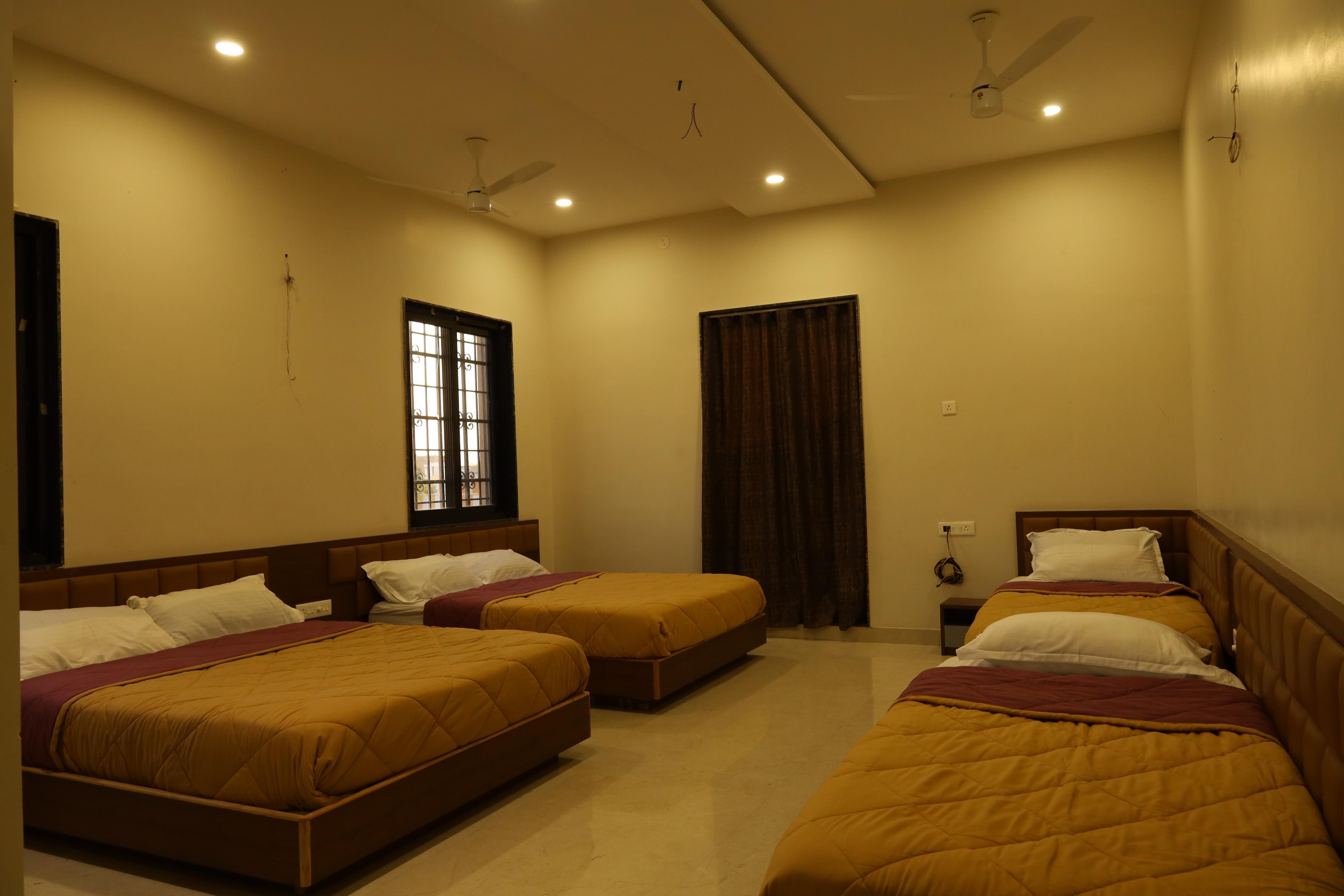 The Grand Vishwanath Room Type - FAMILY DELUXE ROOM (6 PERSON)
