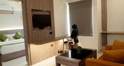 CHESTNUT TREE HOTEL Room Type - SMART STUDIO